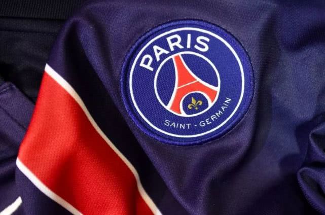  巴黎新赛季球衣发布融合时尚元素  